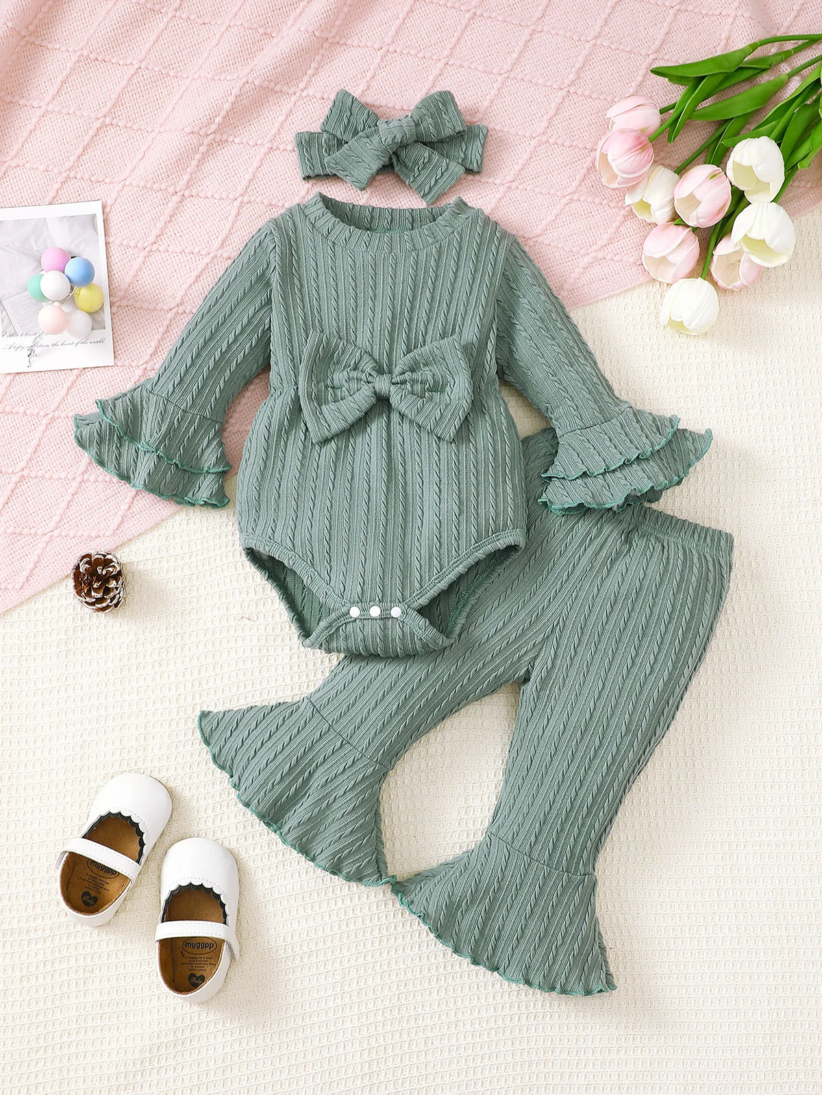 Willow 3-Piece Ribbed Bow Flare Set